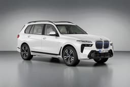 Bmw X7 Color Mineral White